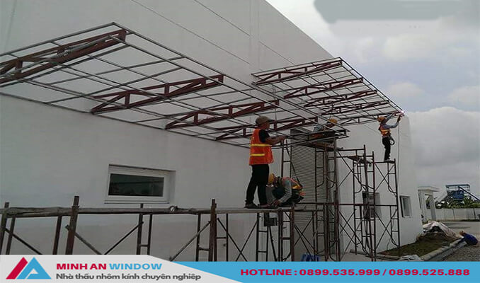 Minh An Window lắp đặt các mẫu Mái hiên ALu cho các nhà máy Minh An Window lắp đặt các mẫu Mái hiên ALu cho các nhà máy