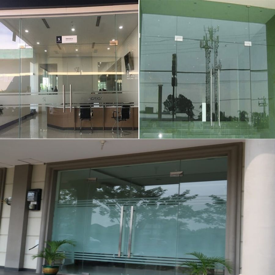 Cửa kính cường lực bản lề sàn