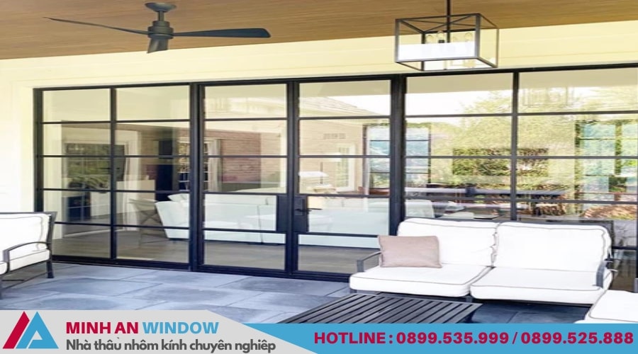Mẫu cửa kính cường lực khung sắt sơn tĩnh điện - Mẫu số 03