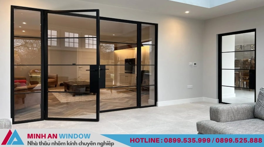 Mẫu cửa kính cường lực khung sắt sơn tĩnh điện - Mẫu số 04