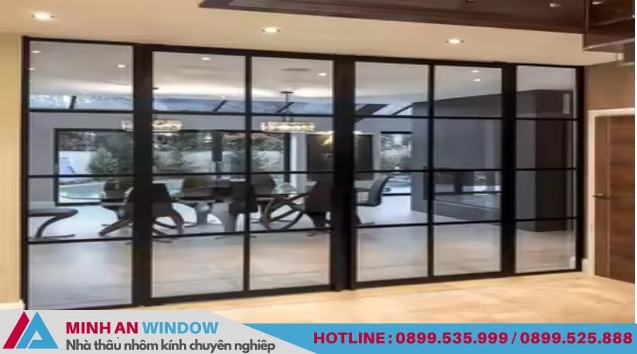 Mẫu cửa kính cường lực khung sắt sơn tĩnh điện - Mẫu số 10