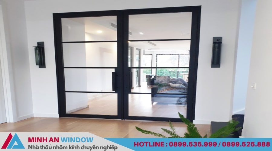 Mẫu cửa kính cường lực khung sắt sơn tĩnh điện - Mẫu số 11