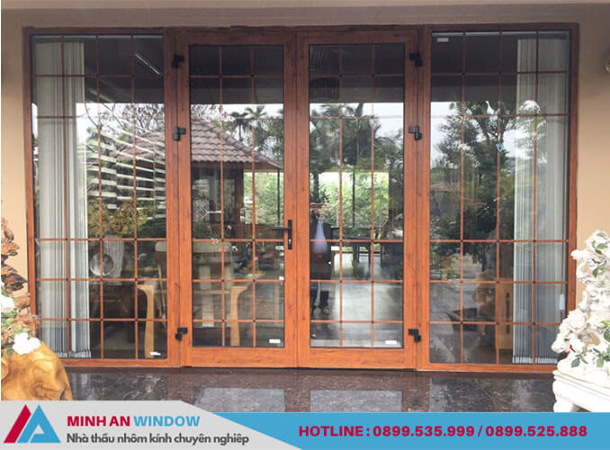 Mẫu cửa nhôm Xingfa vân gỗ chia đố - Minh An Window thiết kế và lắp đặt