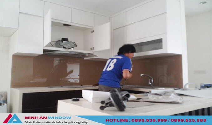 Mẫu kính màu ốp bếp 3D chất lượng sắc nét Mẫu kính màu ốp bếp 3D chất lượng sắc nét