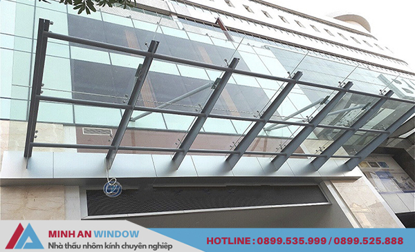 Mẫu Mái kính khung sắt tiền sảnh đẹp nhất 2021 - Minh An Window đã thi công