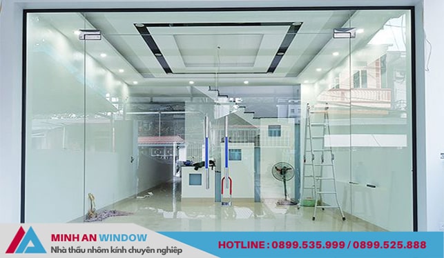 Mẫu cửa kính cường lực cho nhà tầng 1 Mẫu cửa kính cường lực cho nhà tầng 1
