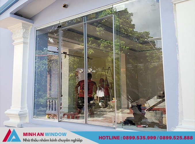 Mẫu cửa kính mở ngang đẹp cho biệt thự Mẫu cửa kính mở ngang đẹp cho biệt thự