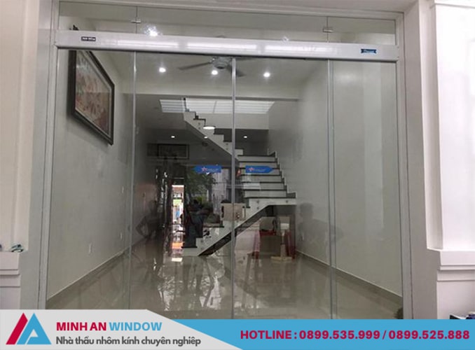 Mẫu cửa kính mở ngang đẹp cho nhà phố Mẫu cửa kính mở ngang đẹp cho nhà phố