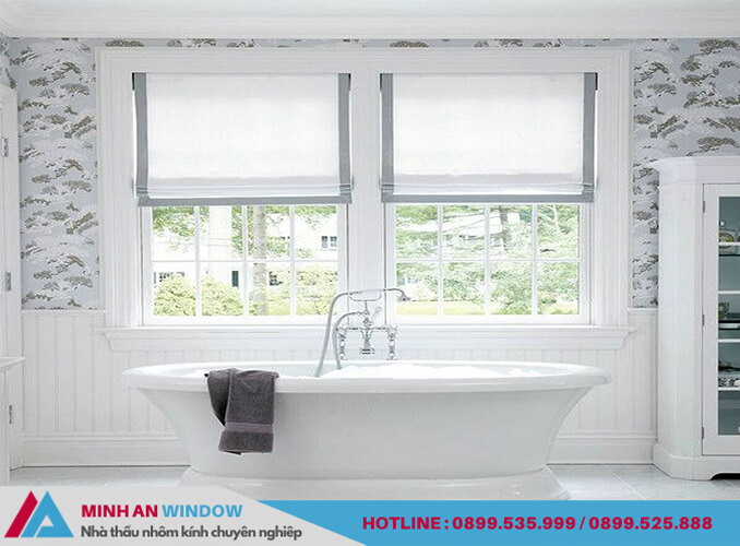 Minh An Window tư vấn thiết kế và lắp đặt cửa sổ kính cường lực kết hợp với khung bảo vệ an toàn cho nhà tắm