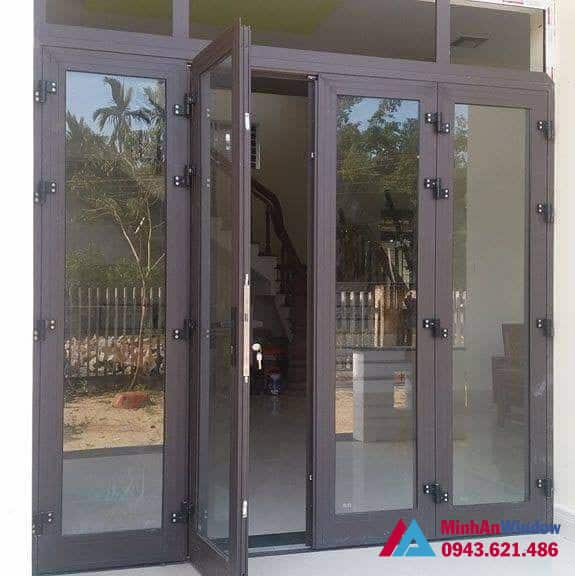 Mẫu cửa đi 4 cánh Minh An lắp đặt cho cho khách hàng tại huyện Gia Lâm - Hà Nội