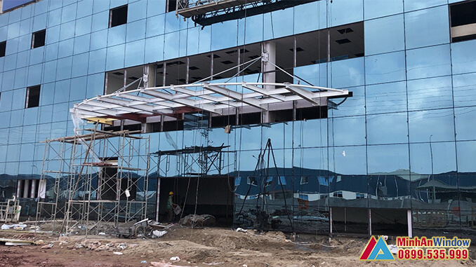 Công trình cửa nhôm kính và vách mặt dựng tại Hòa Bình do Minh An Window lắp đặt