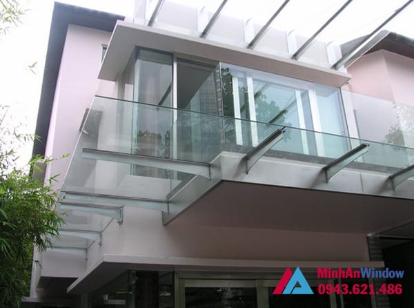 Mẫu mái kính Minh An Window lắp đặt tại huyện Gia Lâm