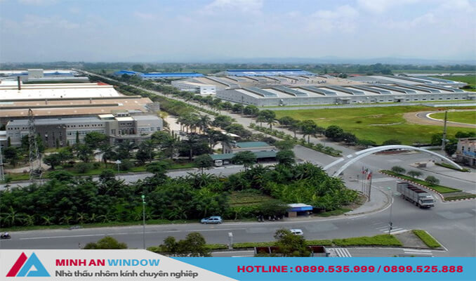 Lắp đặt Mái kính cường lực cho nhà Máy tại KCN Quảng Ninh