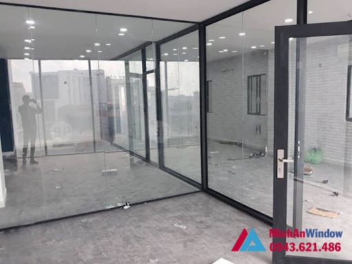 Mẫu cửa đi nhôm kính xếp gấp tại cụm công nghiệp Thanh Oai - Hà Nội do Minh An Window lắp đặt