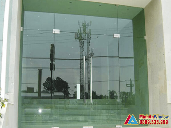 Cửa kính cường lực tại Hà Giang cao cấp chất lượng - Minh An Window đã thi công