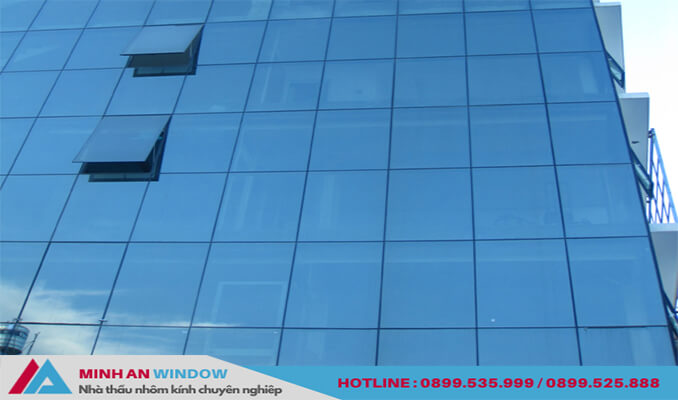 Vách mặt dựng nhôm Việt Pháp hệ 125 - Minh An Window lắp đặt tại Tây Hồ (Hà Nội)