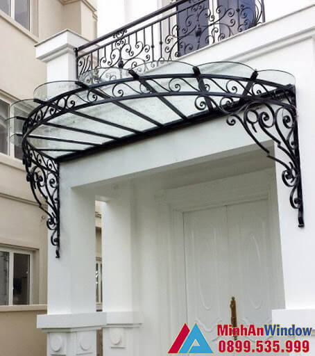 Mái kính che nhà biệt thự Minh An Window lắp đặt