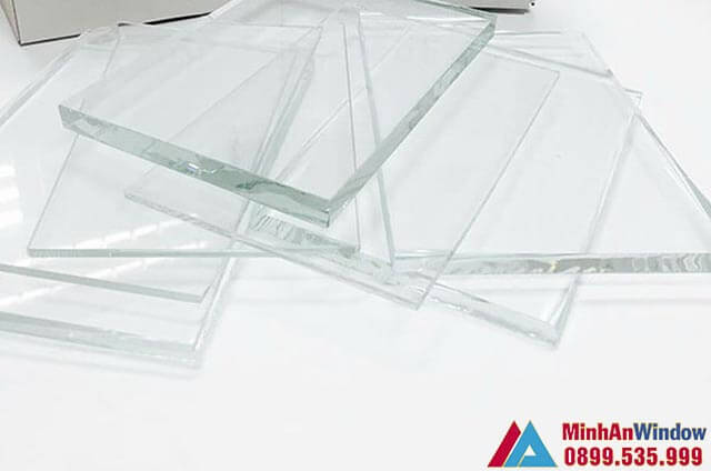 Mẫu kính trắng do Minh An Window cung cấp