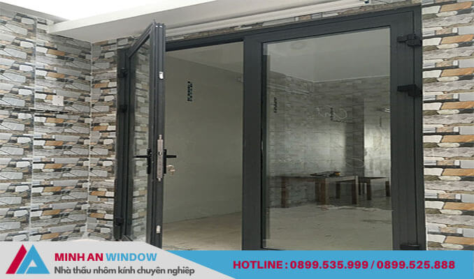 Kiểu cửa nhôm kính 2 cánh chất lượng bền đẹp Kiểu cửa nhôm kính 2 cánh chất lượng bền đẹp
