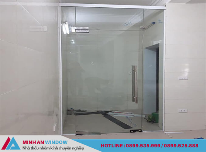 Mẫu cửa kính cường lực 1 cánh - Minh An Window thiết kế và lắp đặt Mẫu cửa kính cường lực 1 cánh - Minh An Window thiết kế và lắp đặt