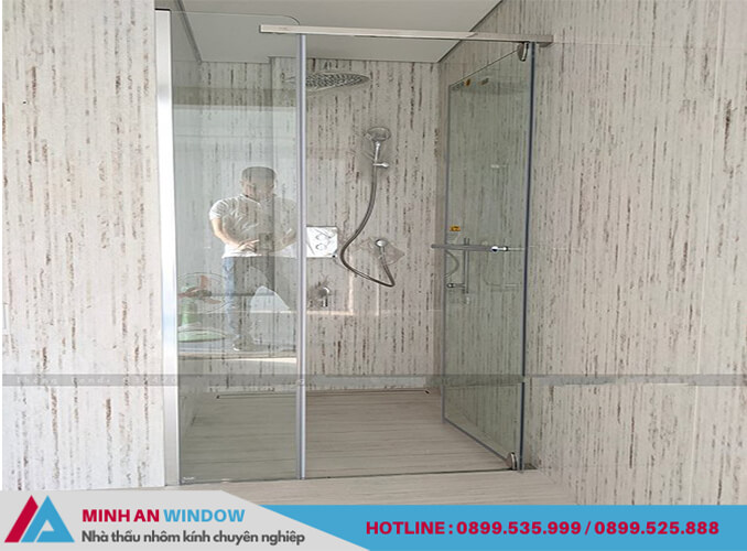 Minh An Window lắp đặt mẫu vách kính cường lực nhà tắm tại huyện Hoài Đức (Hà Nội)