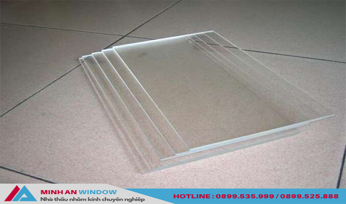 Mẫu Tấm nhựa trong suốt đầy đủ kích thước - Minh An Window cung cấp và lắp đặt