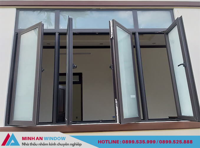 Mẫu cửa sổ 4 cánh nhôm Xingfa kết hợp với kính mờ - Minh An Window thi công và lắp đặt