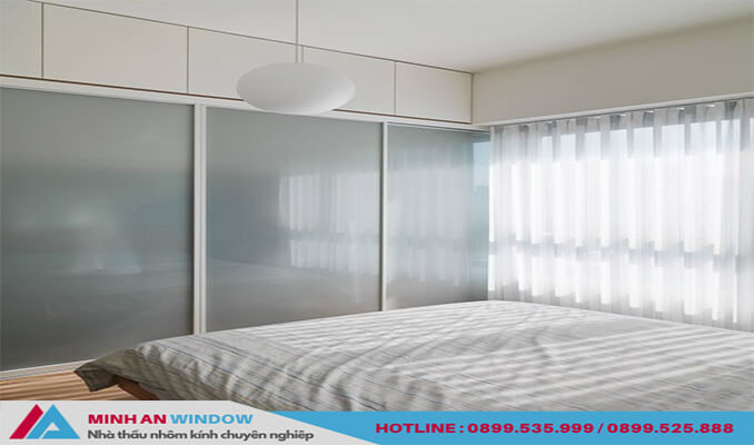Thiết kế phòng ngủ bằng nhôm kính mờ cao cấp chất lượng