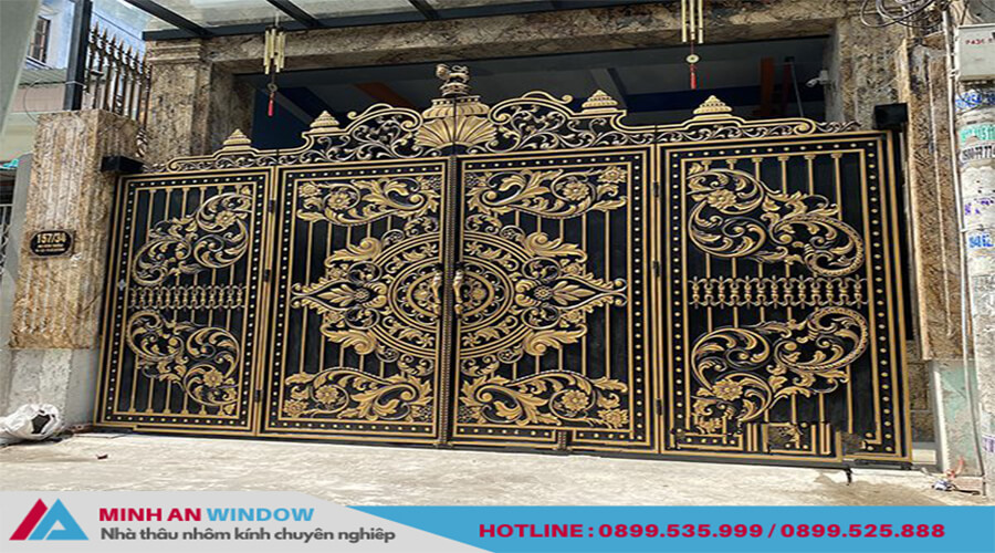 Mẫu Cửa cổng nhôm đúc 4 cánh phổ biến nhất cho các biệt thự tại Hà Nội