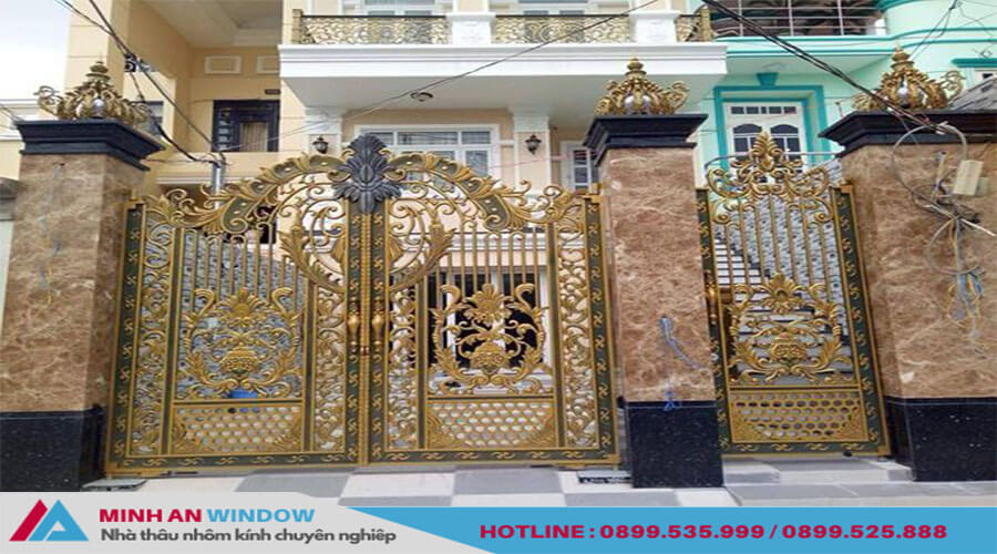 Mẫu Cửa cổng nhôm đúc có cửa phụ cho biệt thự dân sinh tại Hà Nội