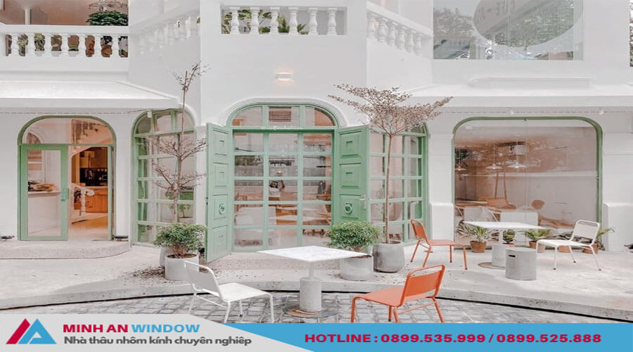 Minh An Window là đơn vị thi công giá tốt chuyên nghiệp các sản phẩm cửa kính quán cafe