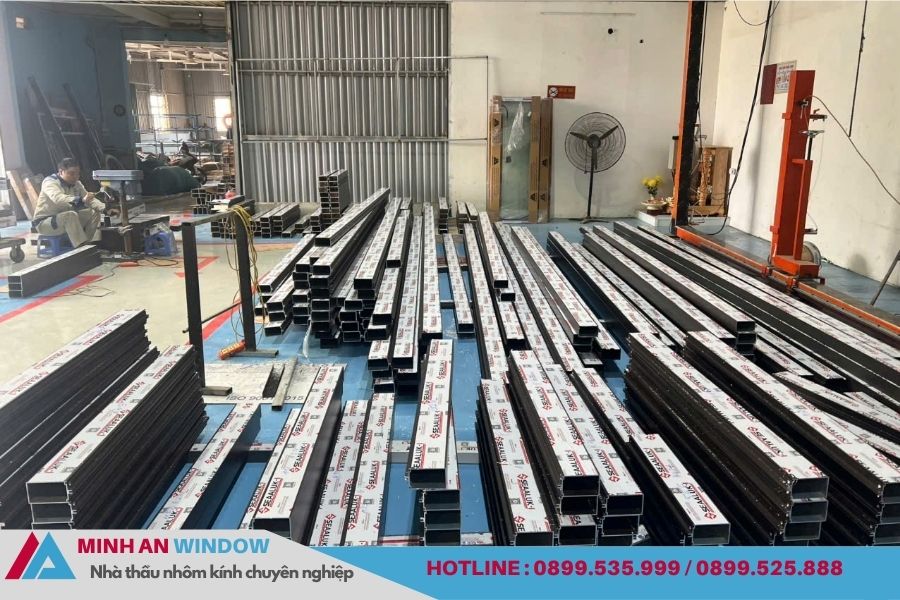 Gia công nhôm kính chuyên nghiệp