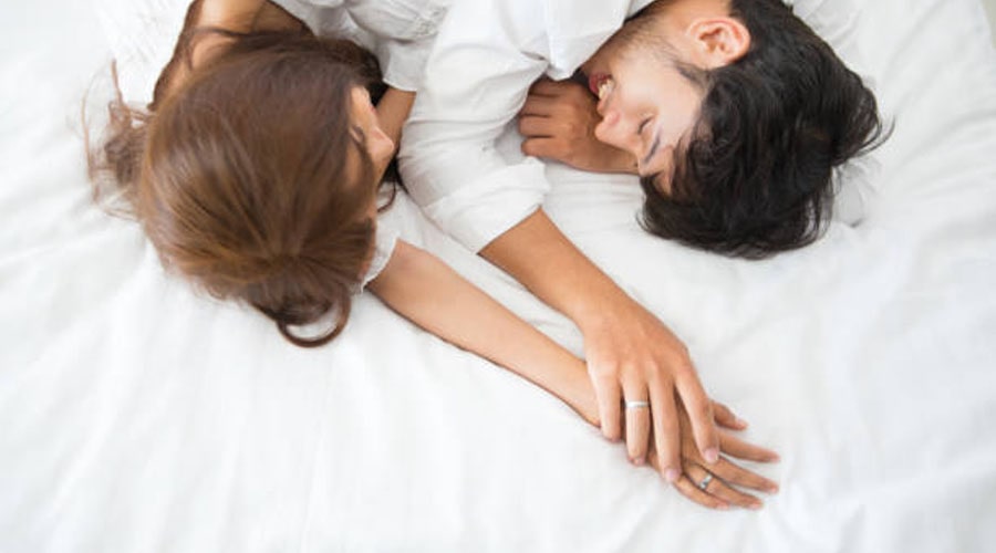 Nên kê giường ngủ theo tuổi vợ hay chồng