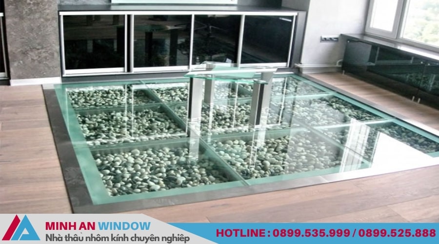 Sàn kính cường lực sử dụng phổ biến trong trang trí nội thất 