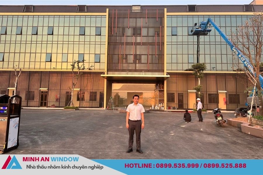 Dự án Vách Mặt Dựng Nhôm Kính & Mái Kính Nhà Máy Nhật Quang – Hưng Yên Dự án Vách Mặt Dựng Nhôm Kính & Mái Kính Nhà Máy Nhật Quang – Hưng Yên