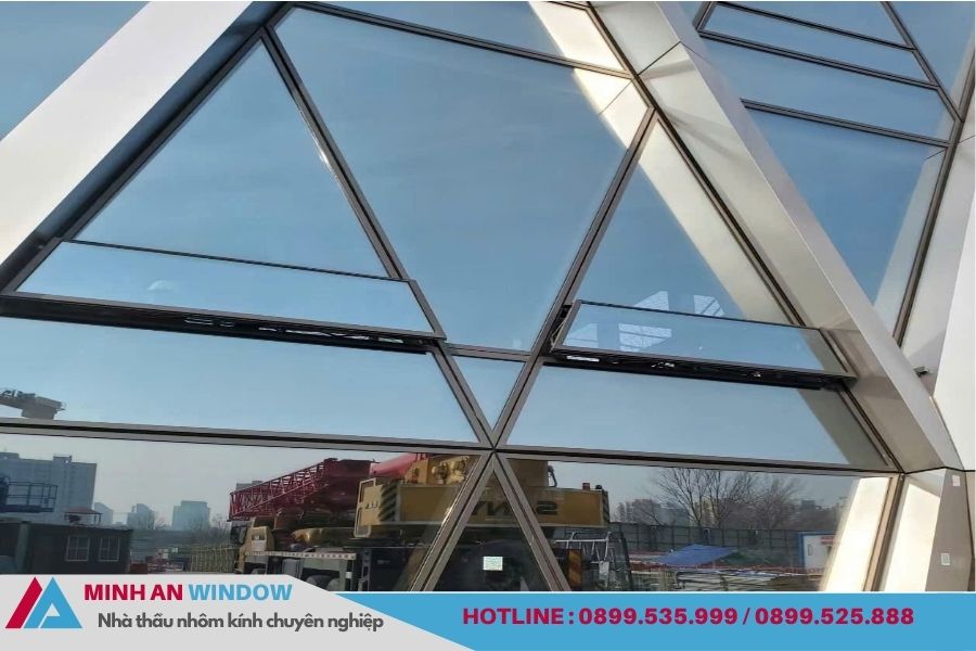 Cửa Sổ Nhôm Mở Song Song: Tối ưu thông gió, an toàn vượt trội 5 Mẫu mã cửa nhôm mở song song hiện đại, đáp ứng nhiều kiến trúc khác nhau